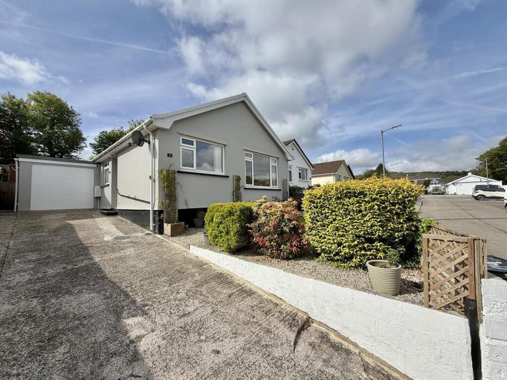 3-bed detached on Lanner, Redruth, £300,000