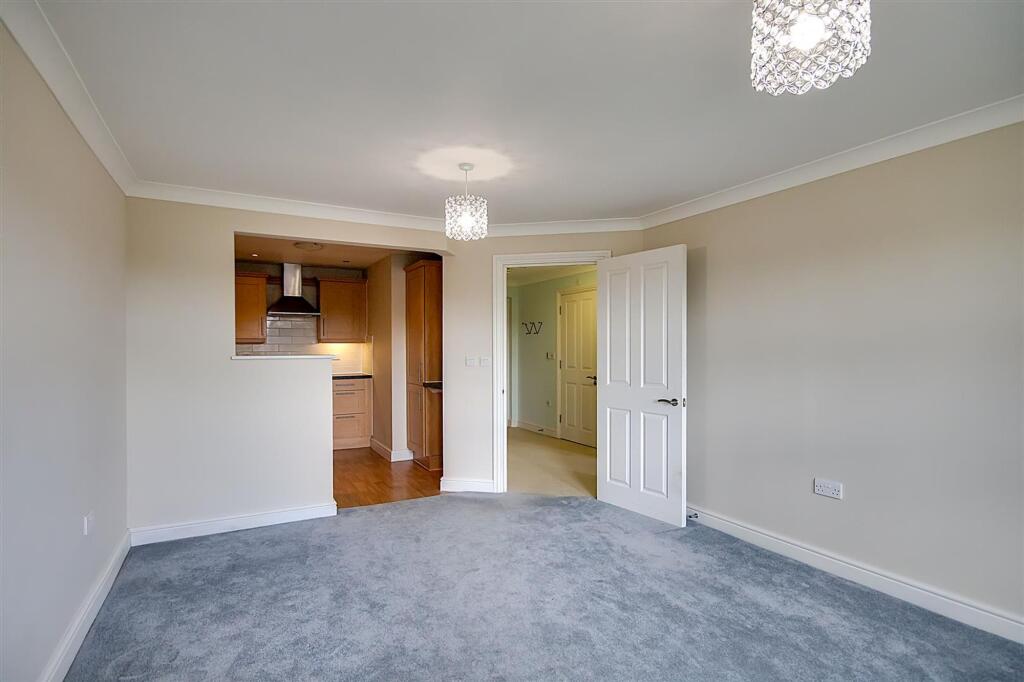 Apartment in Worthing, West Worthing - View 4