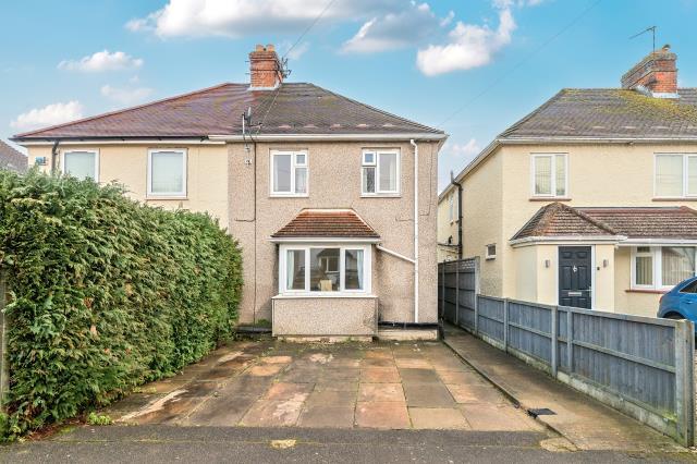 3-bed semi-detached on Chestnut Avenue, Headington, Oxford, £450,000