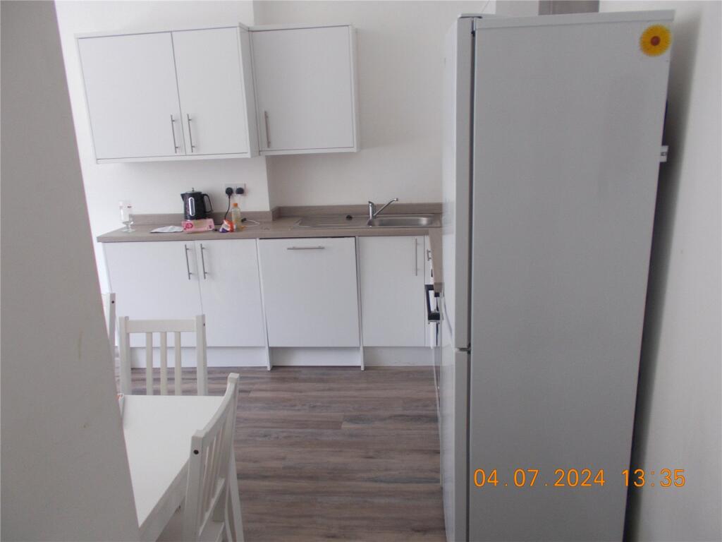 5 bedroom apartment for rent