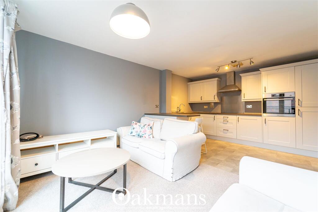 Apartment in Birmingham, Jewellery Quarter - View 2