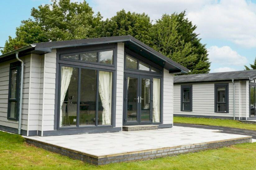 Faringdon Grange Holiday Lodge Park, Great Coxwell Road, Faringdon , Oxfordshire, SN7 7LU photo 2