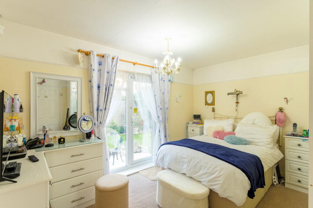 House in Leicester - More