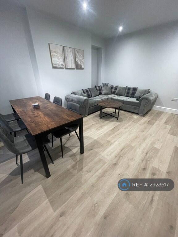 House in Burnley, Lancashire - View 5