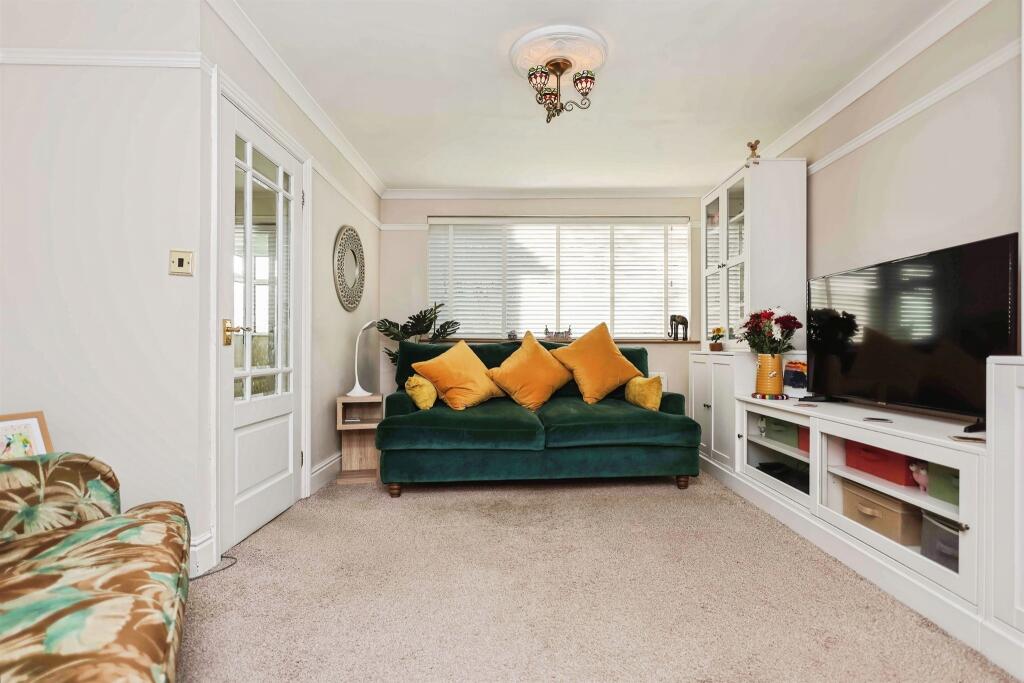 House in Solihull, Bickenhill and Marston Green - View 2