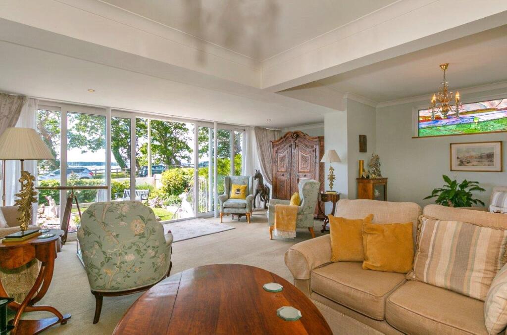 House in Poole, Parkstone - More