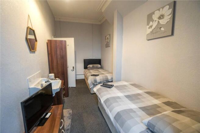 Bedroom (2)