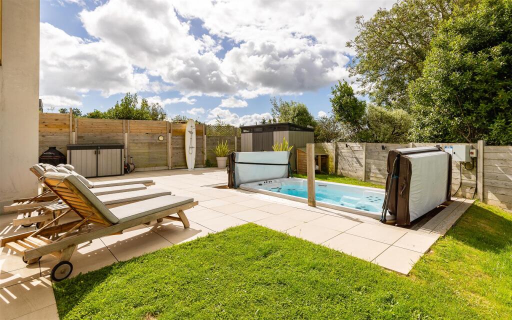 House in Cowes, Gurnard - View 5