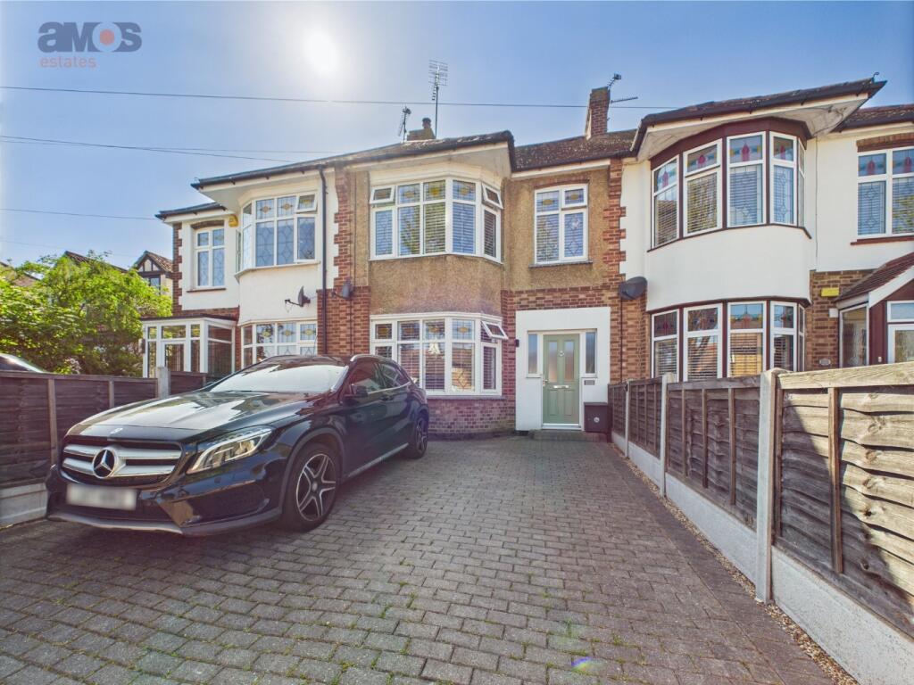 Flemming Crescent, Leigh-On-Sea, Essex photo 2