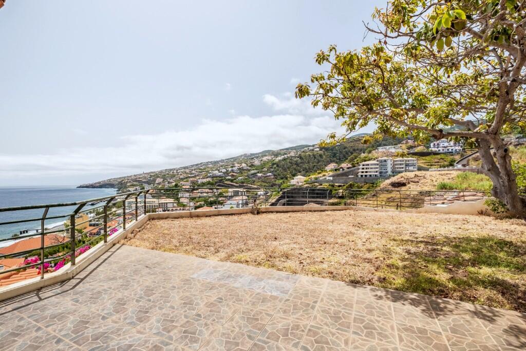 Main image of property: Concelho Santa Cruz, Madeira