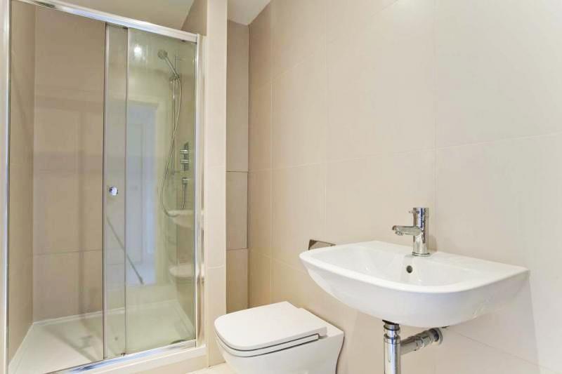 House in London, Hornsey - More