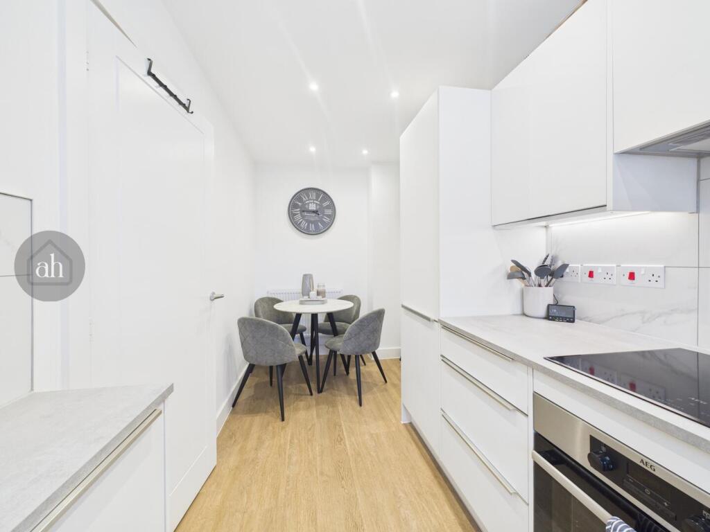 Glebe Crescent, Elmswell photo 4
