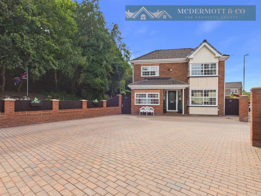 Main image of property: Lime Lane, Failsworth