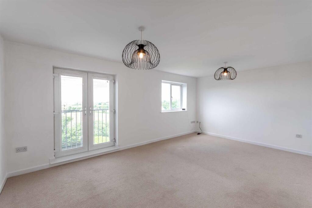 House in Sheffield - View 4