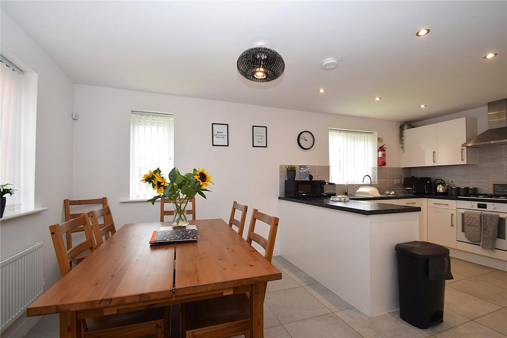 House in Cayton - View 5