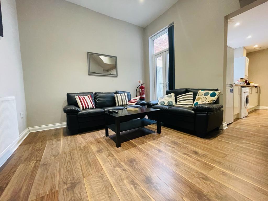 Main image of property: Crescent Road, Middlesbrough, TS1 4QP