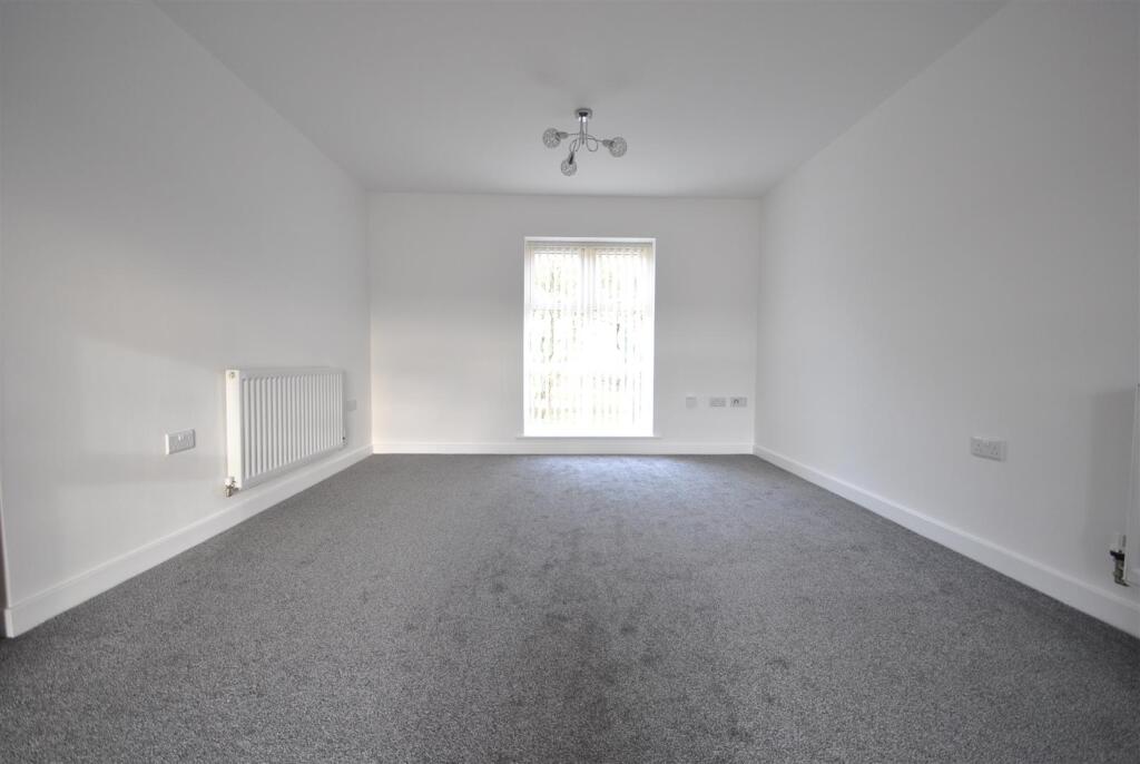 Woodsley Fold, Thornton, Bradford photo 4