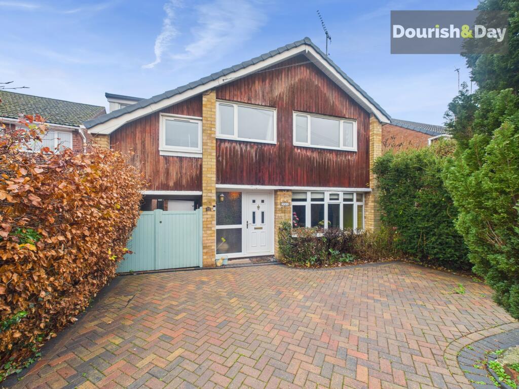 4-bed detached on Sidmouth Avenue, Stafford, ST17, £350,000