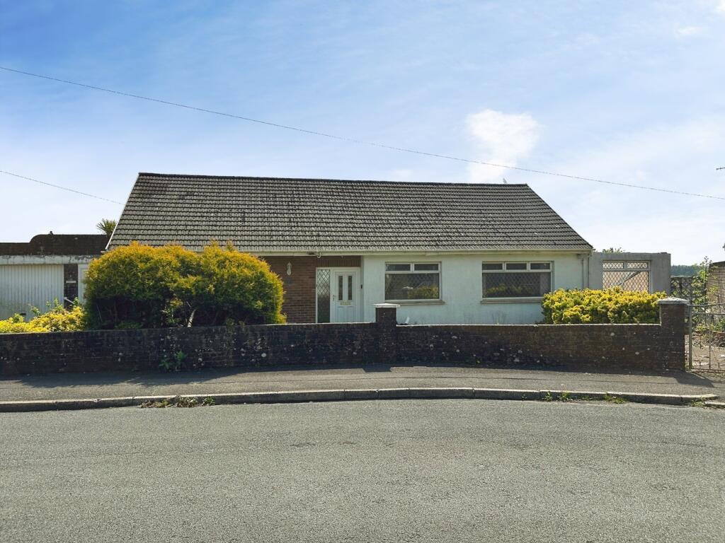 Main image of property: Y Llest, Pen-Y-Fai, Bridgend, CF31