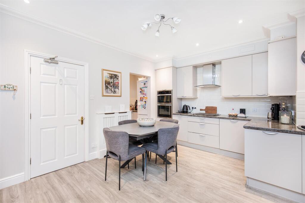 House in Newcastle upon Tyne, Jesmond - More