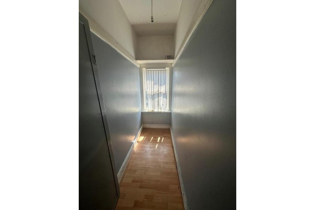 Waterloo Road, Smethwick, B66 photo 2