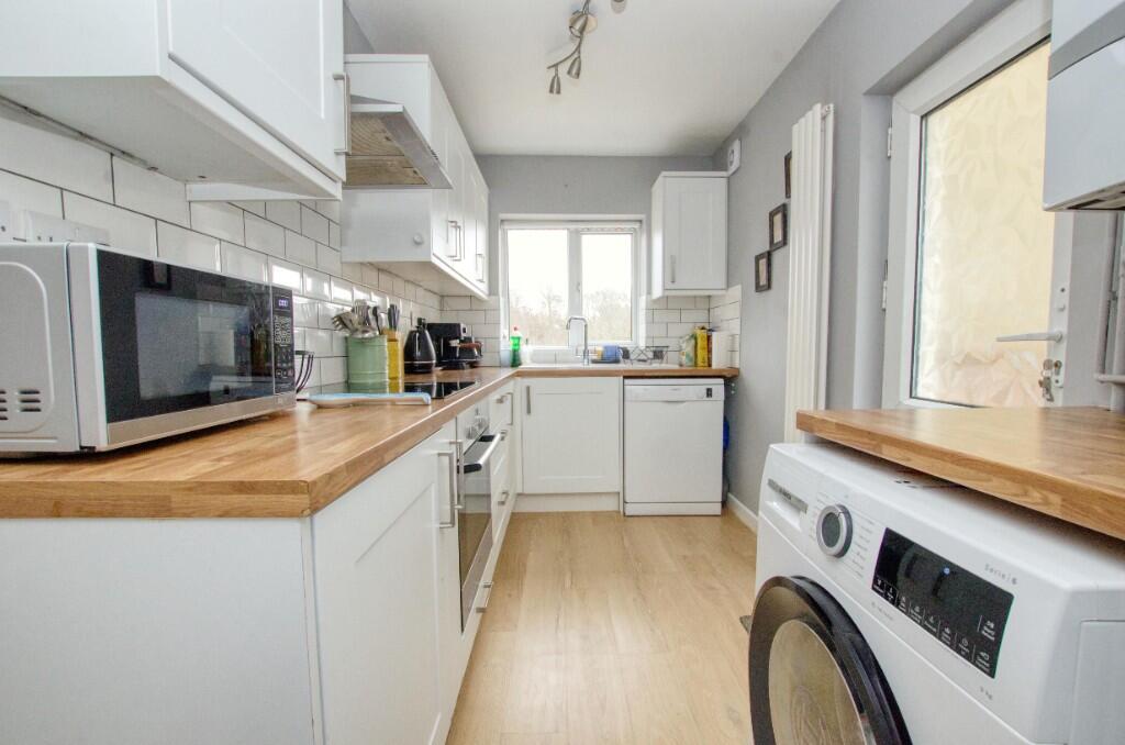 Archery Grove, Southampton, Hampshire, SO19 - More