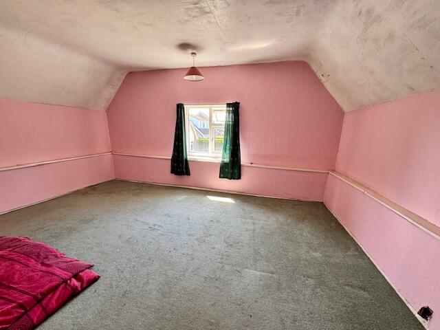 House in Grimsby, Westerly Edge, Marshchapel - More