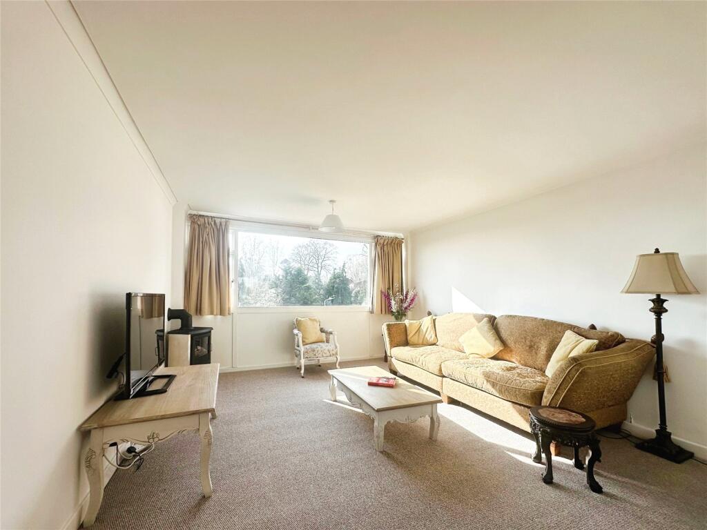 Main image of property: Alpine Court, Kenilworth, Warwickshire