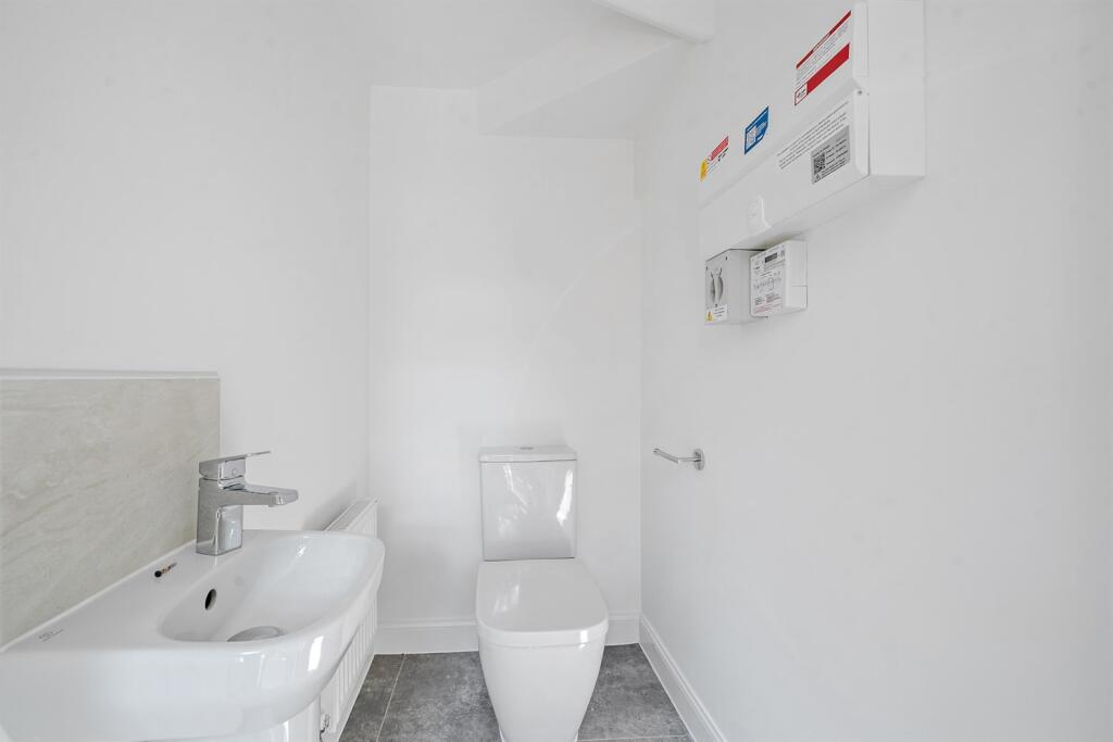 House in Reading, Wokingham Without - More