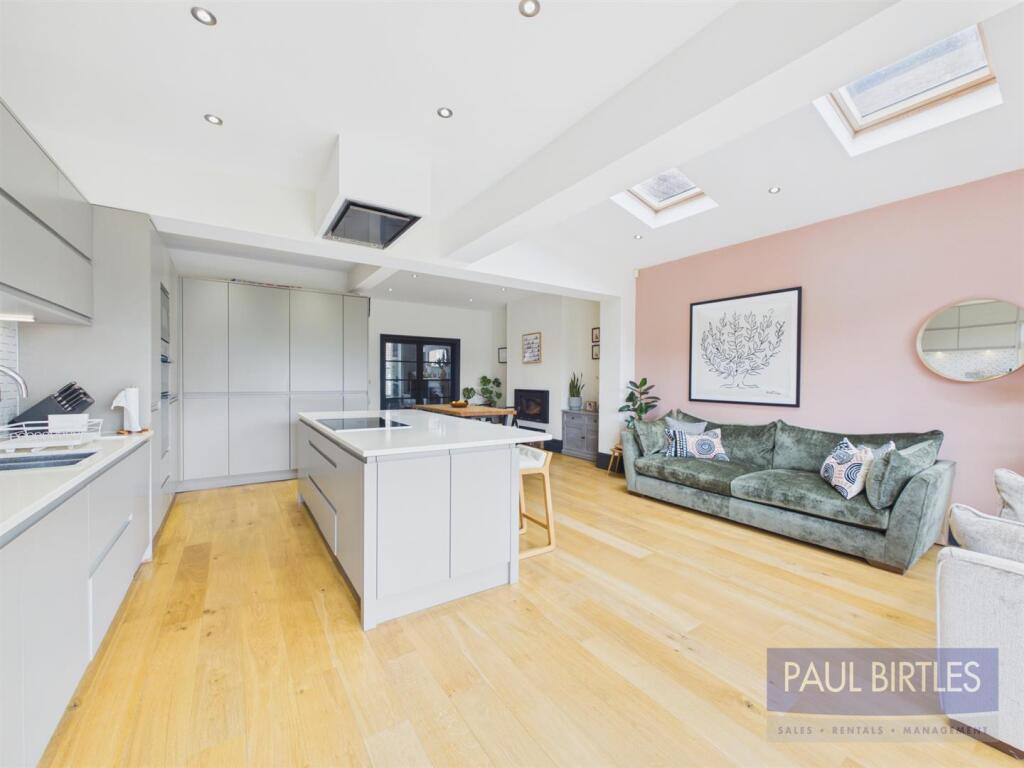 House in Manchester - More