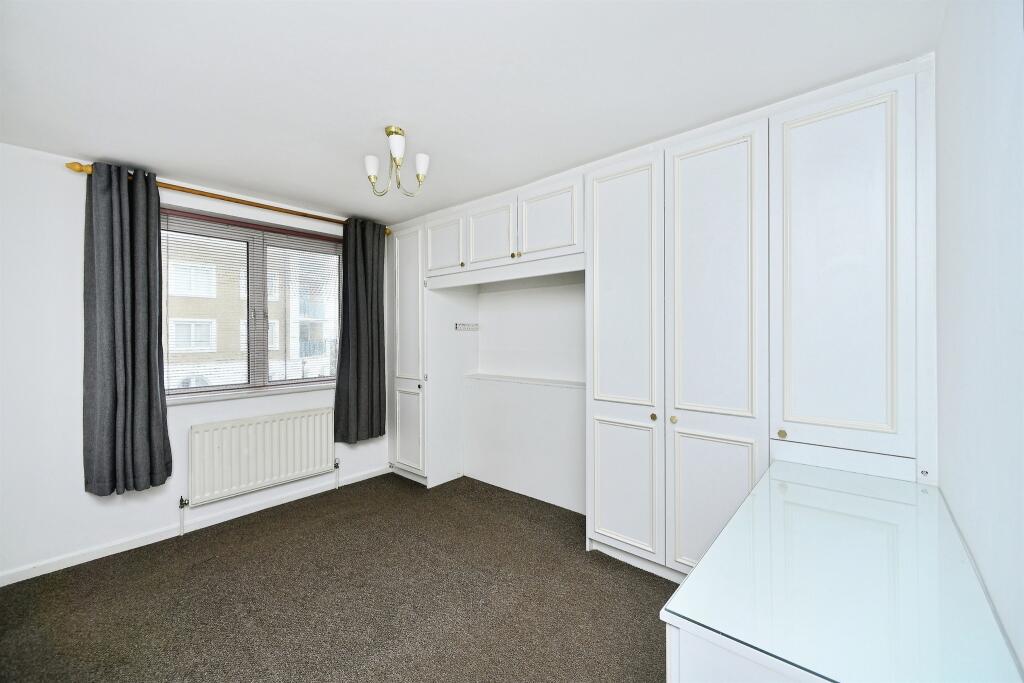 Apartment in Brighton - View 5