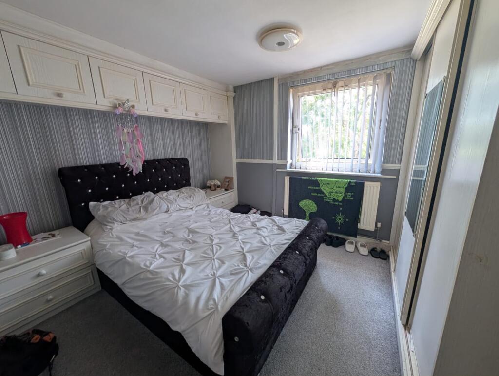 Apartment in Oldham, Oldham Edge, Coldhurst - View 5