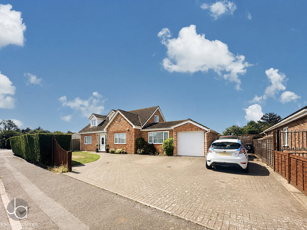 5-bed detached on Maltings Road, Brightlingsea, £450,000