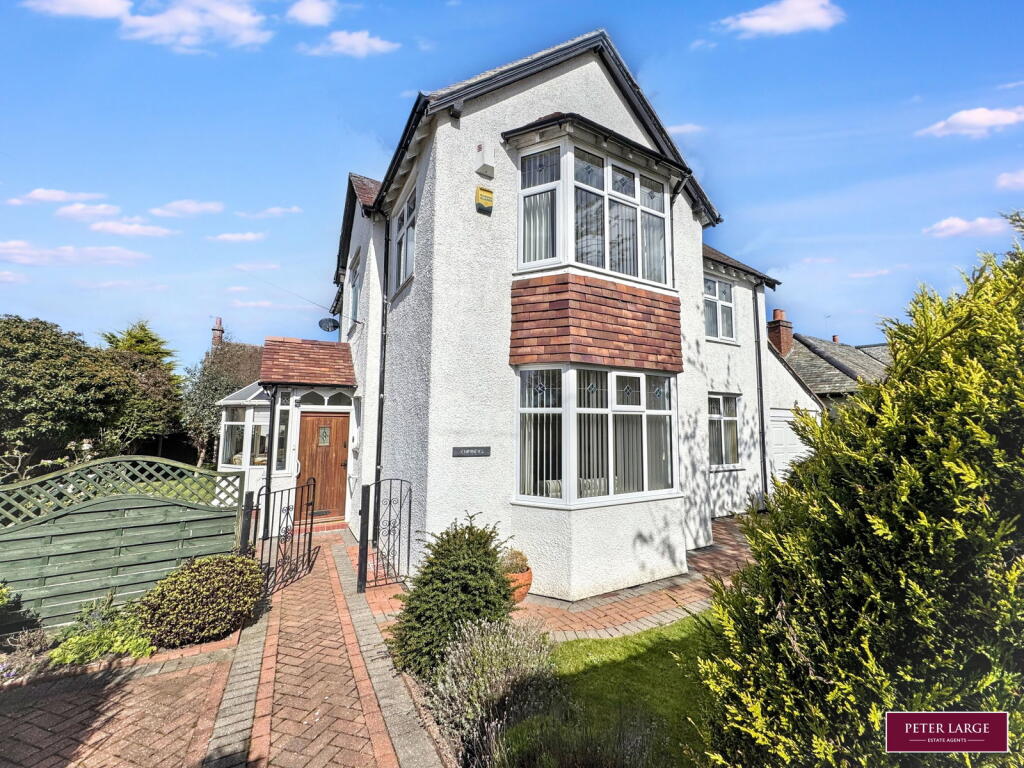 Main image of property: Plas Avenue, Prestatyn, Denbighshire LL19 9NH