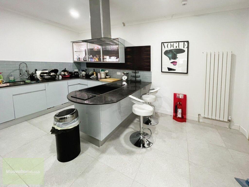 Main image of property: Hunt Street, Swindon, SN1 3HW