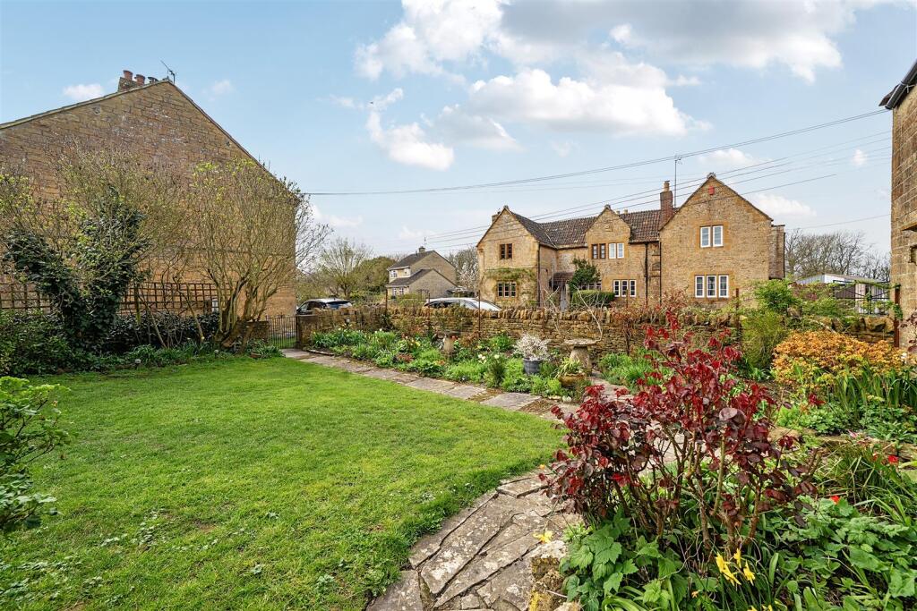 Additional image 28 of 56 Queen Street, Tintinhull, Yeovil