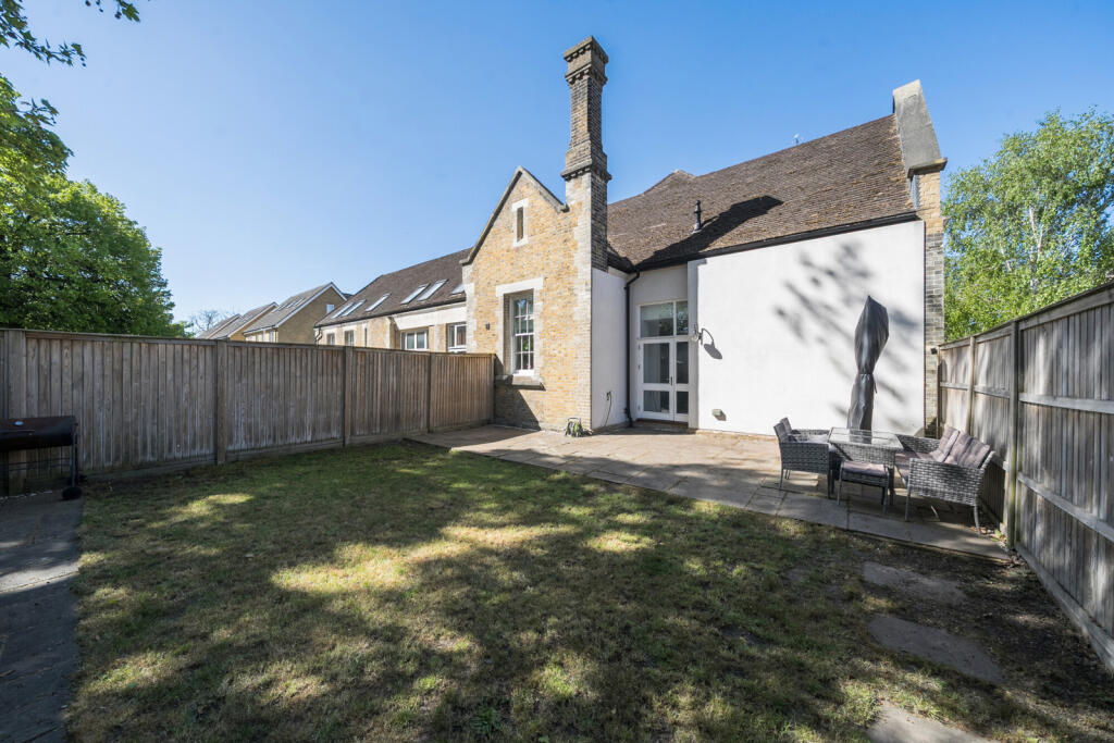 House in Dartford, Stone - View 3