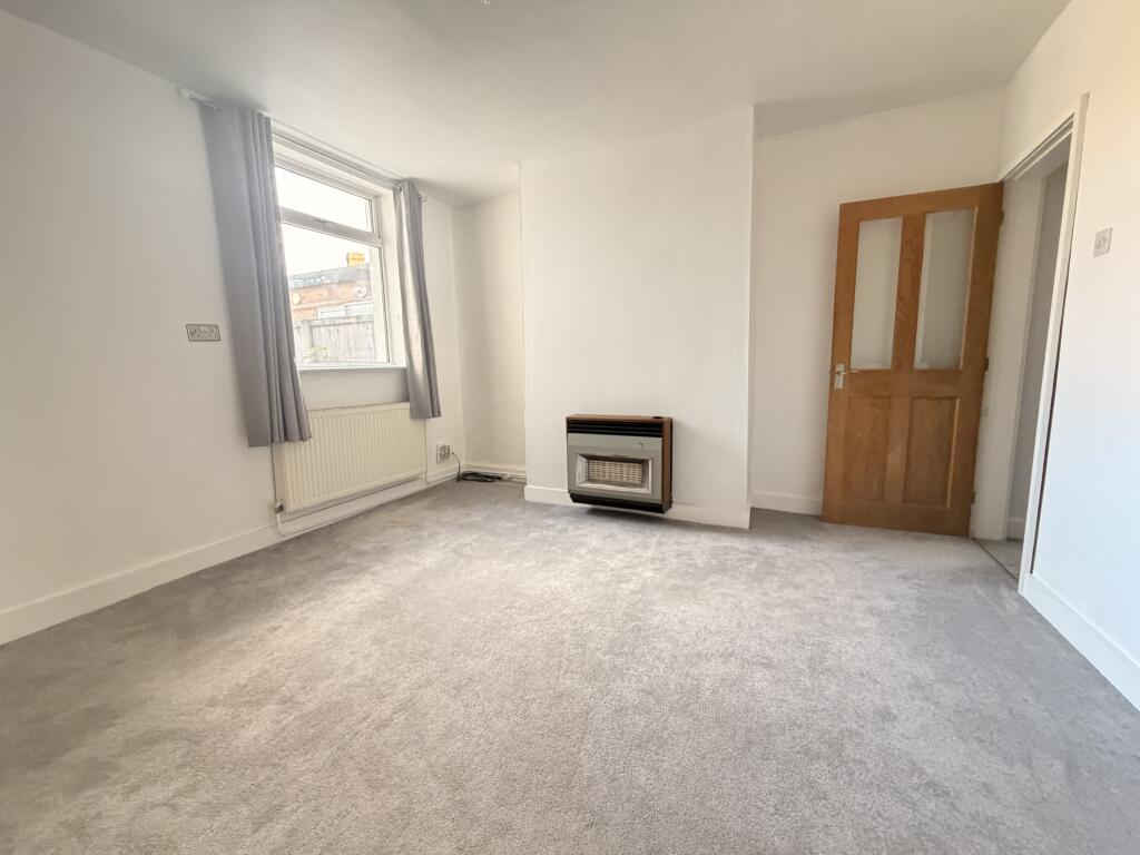 House in Ashfield, Sutton in Ashfield, Nottinghamshire - View 3
