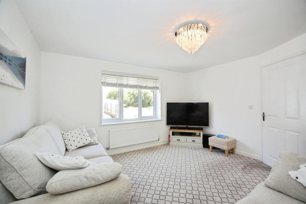 House in Newport, Penmaen - View 4