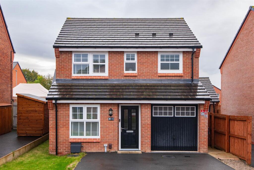 3-bed detached on Hale Grove, Chorley, £289,995