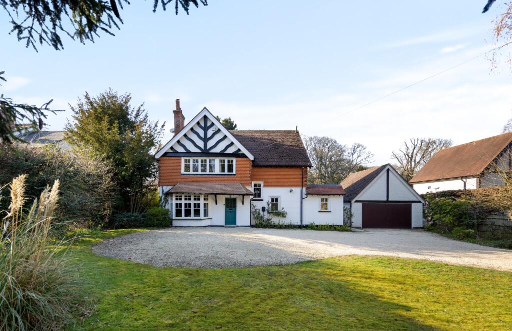Main image of property: Foxcombe Road, Boars Hill, Oxford, Oxfordshire, OX1