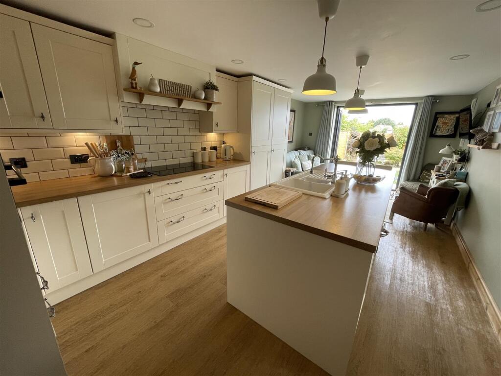 House in Merriott, Pye Corner - View 2