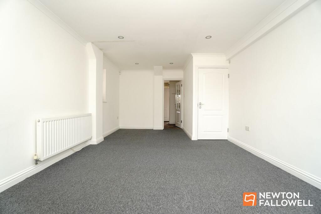 House in Rushcliffe, Gotham - View 5