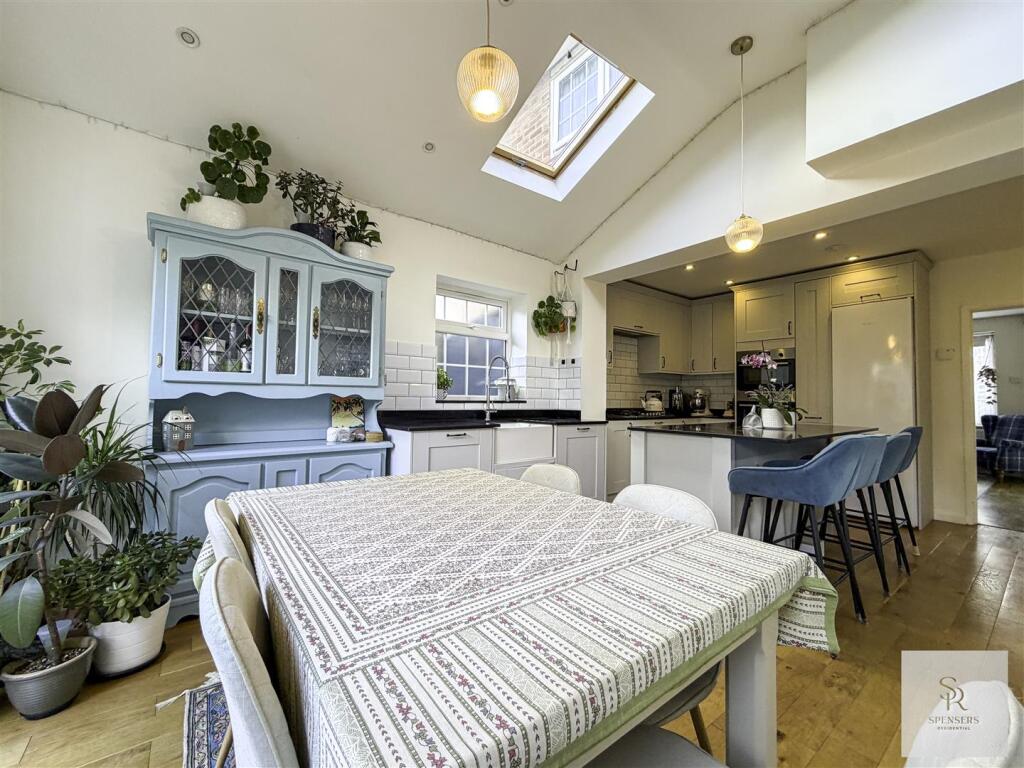 House in Watford - View 4