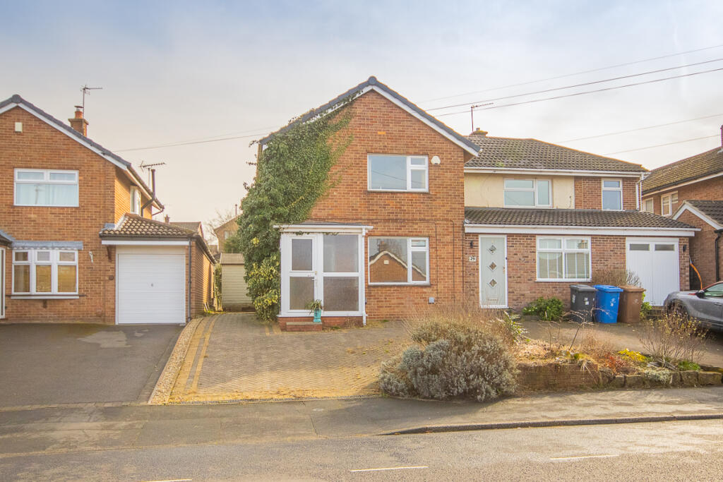 3-bed semi-detached on Amber Road, Allestree, £260,000
