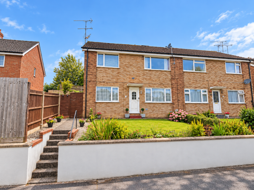 Main image of property: Deep Denes, Luton