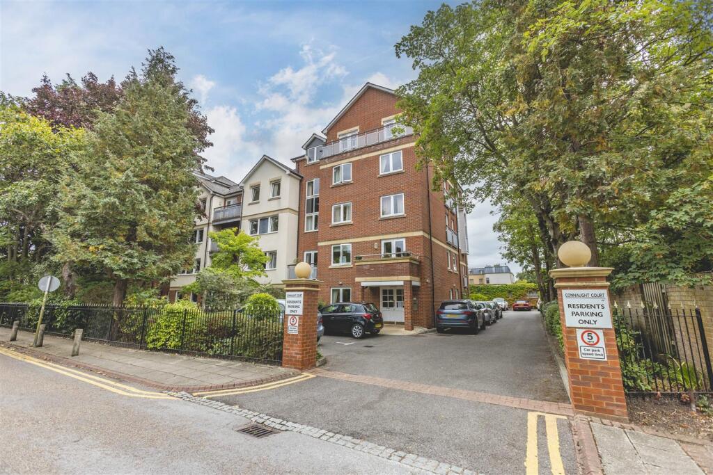 1-bed other on Alma Road, Windsor, £155,000