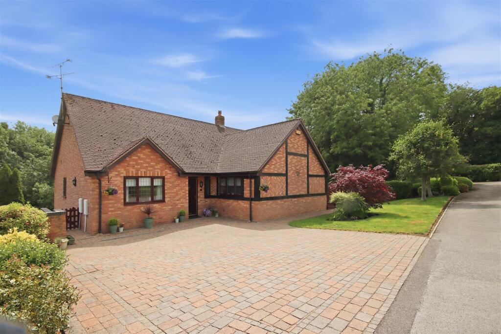 Main image of property: The Pinfold, Glapwell, Chesterfield