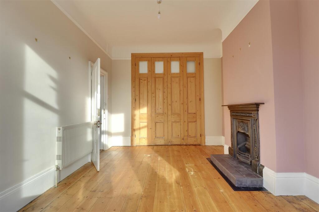 House in Portsmouth, Somers Town - View 2
