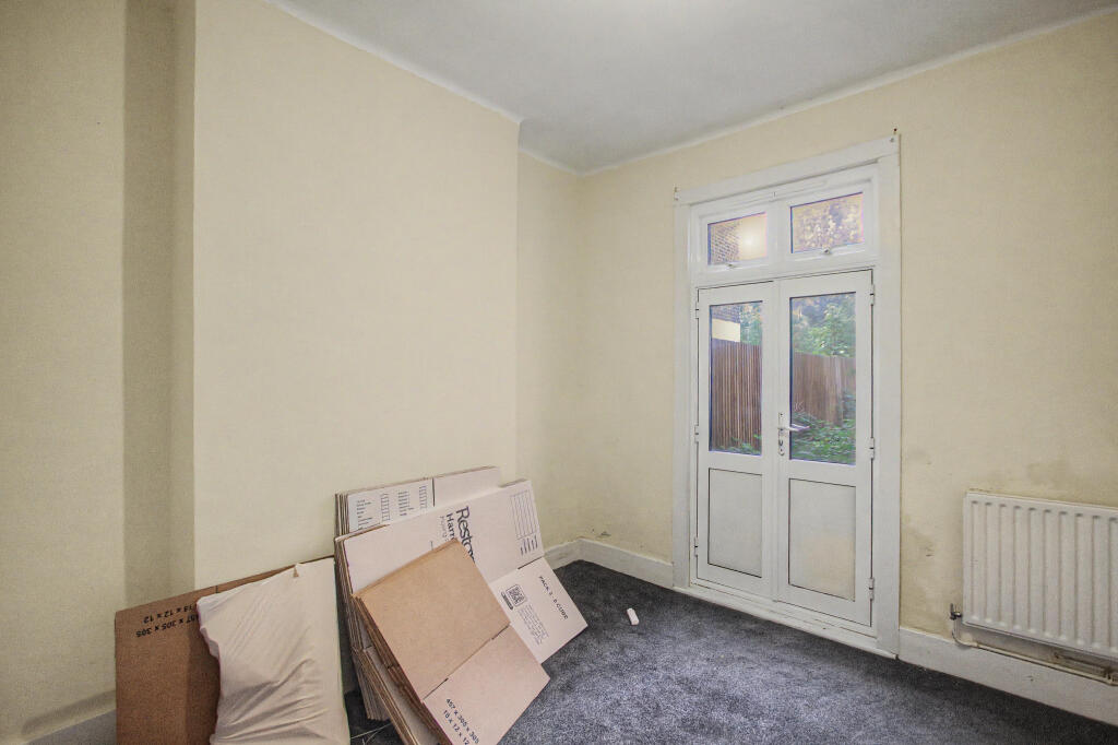 House in London - View 3
